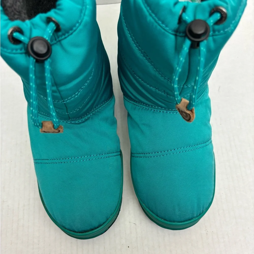 Bogs Snowday Teal Puffer Winter Boots, size 5 big girl, box 25